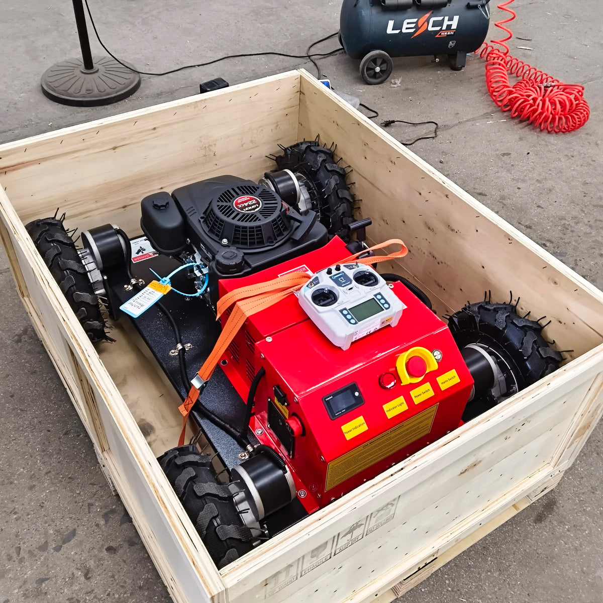 Mini Wheeled Lawn Mower Robot 8hp 500mm Cutting Width 200m Remote-Controlled Tondeuse a Gazon Loncin 196cc/224cc Zero-Turn Mower